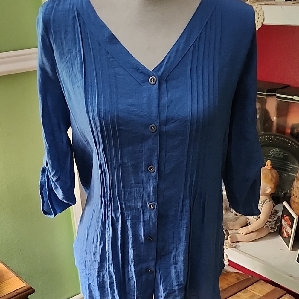 Pretty Blue Nice Fit Button Up Top